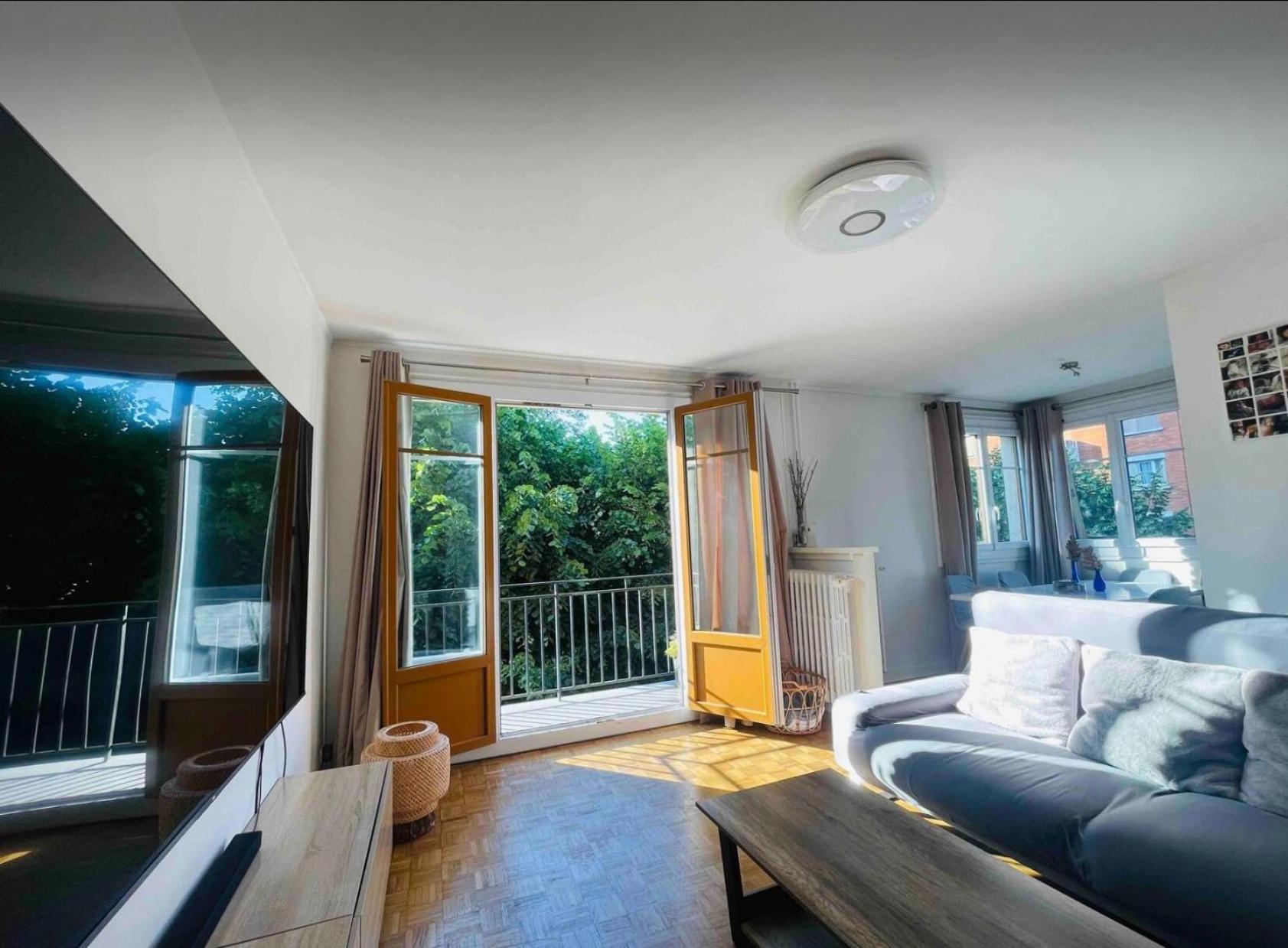 Modern 2 Bedroom Apartment Near Paris Metro, Giant Flat Screen Tv 85 Inches, Balcony, Free Parking Ivry-sur-Seine Eksteriør bilde