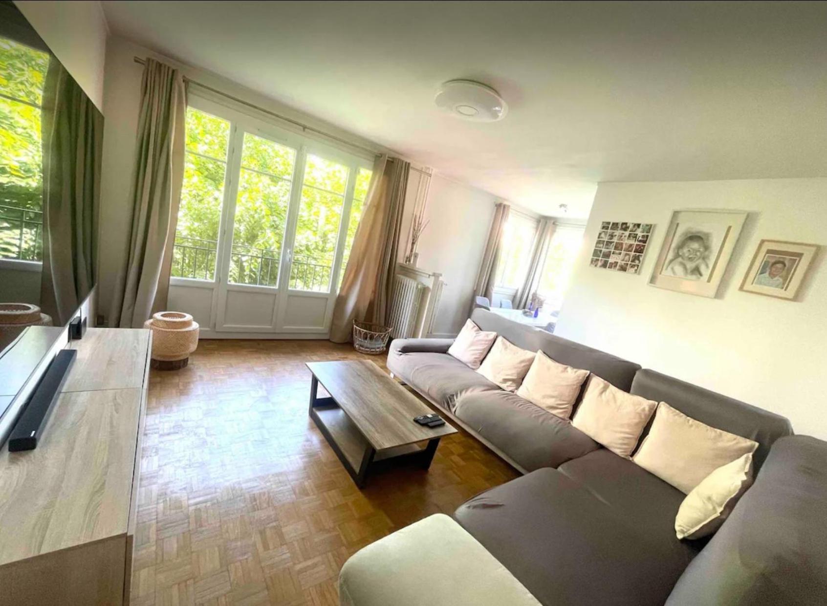 Modern 2 Bedroom Apartment Near Paris Metro, Giant Flat Screen Tv 85 Inches, Balcony, Free Parking Ivry-sur-Seine Eksteriør bilde
