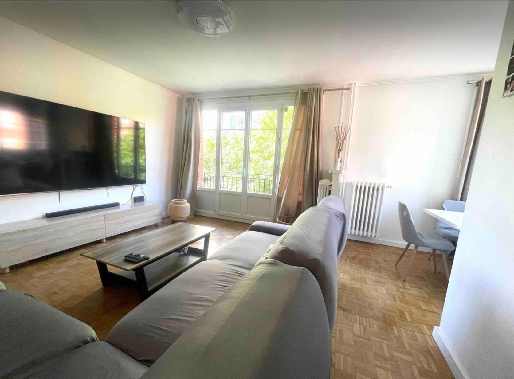 Modern 2 Bedroom Apartment Near Paris Metro, Giant Flat Screen Tv 85 Inches, Balcony, Free Parking Ivry-sur-Seine Eksteriør bilde
